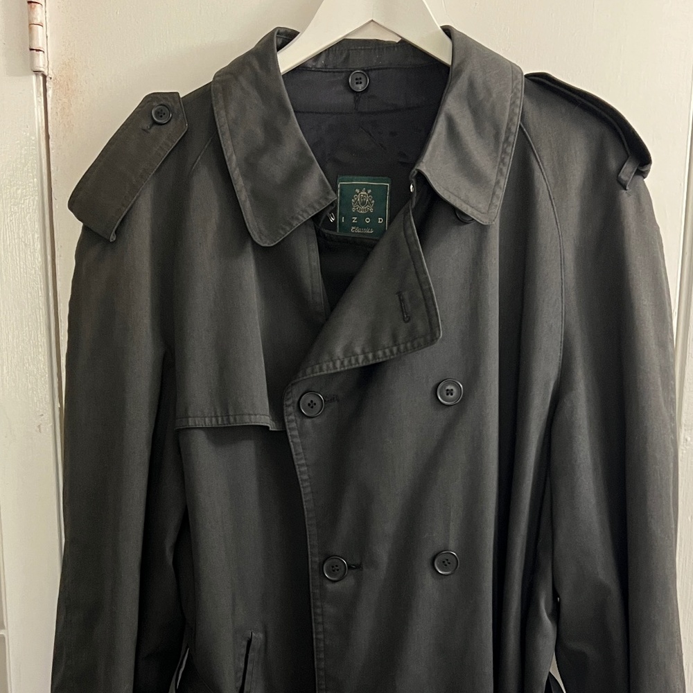 IZOD  trench coat